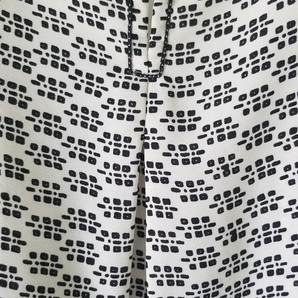 Studio M long sleeve blouse, size med, NWT - Picture 2 of 8